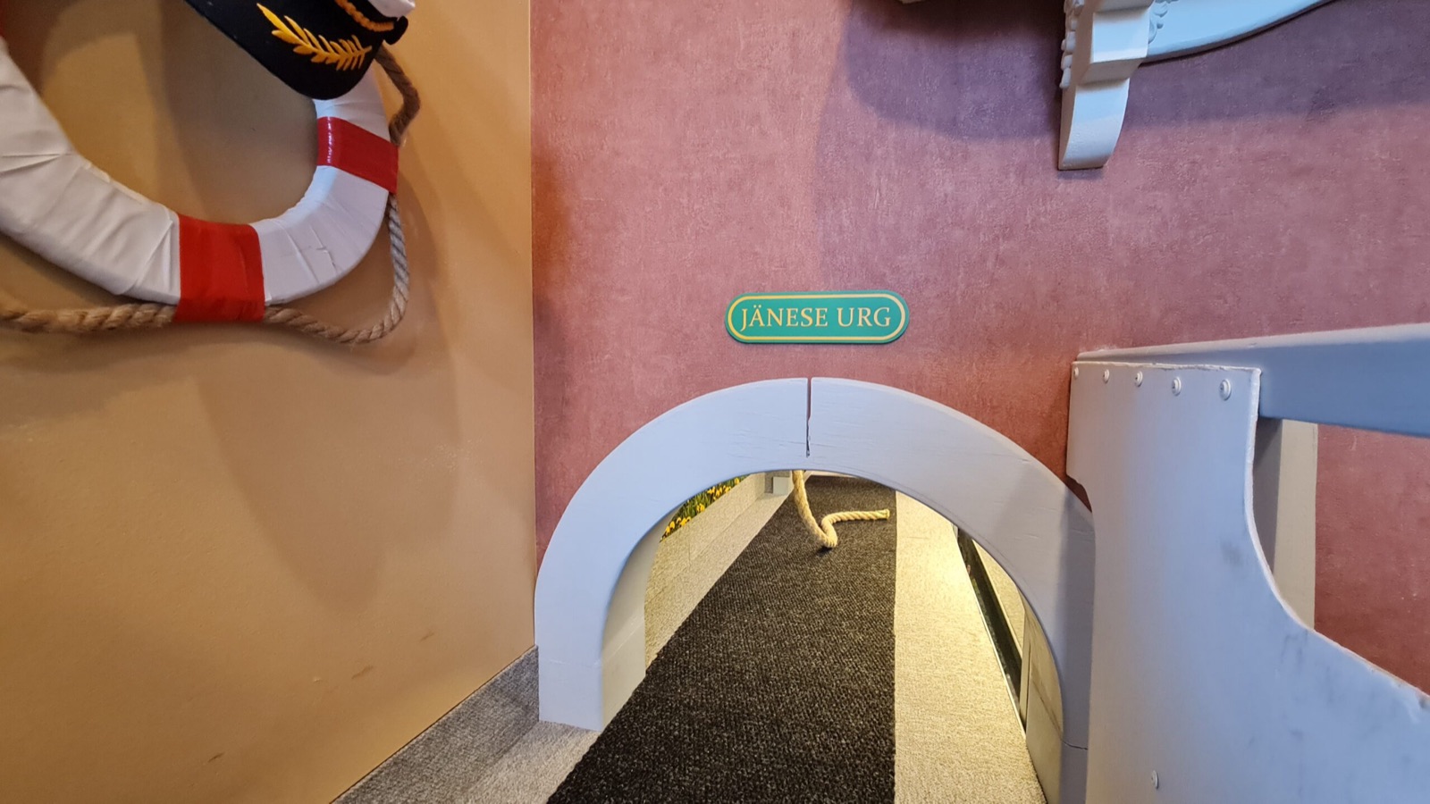 Jänese urg roomamisala